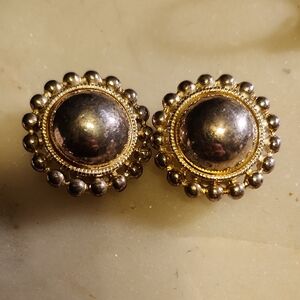 Premier USA Gold Tone Clip On Earrings